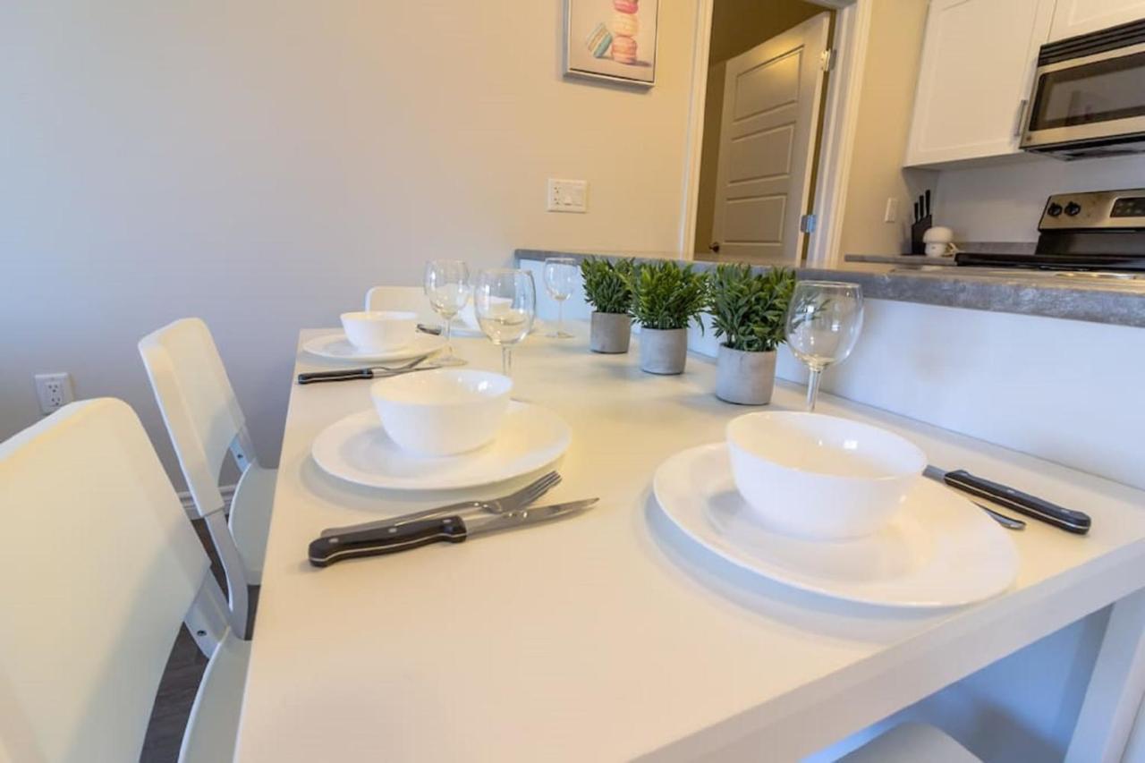 Newly Renovated Modern Condo Near Hospital, Unb Patio & Parking Coffee Saint John Exterior foto
