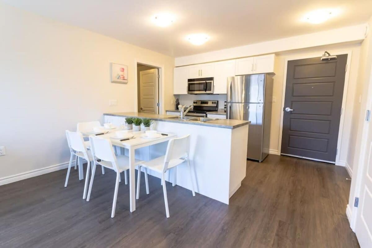 Newly Renovated Modern Condo Near Hospital, Unb Patio & Parking Coffee Saint John Exterior foto